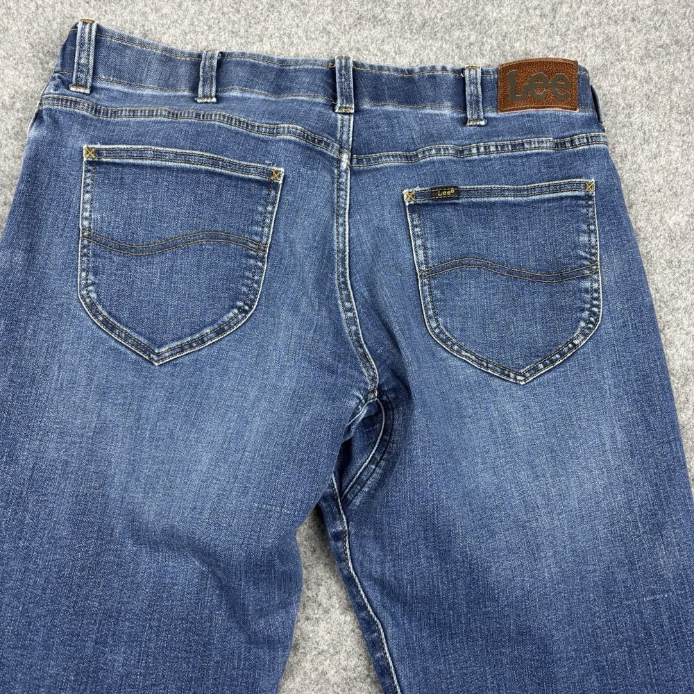Lee Extreme Motion Jeans Mens 36x30 Straight Fit Tapered Leg Dark Wash Denim - Picture 6 of 11